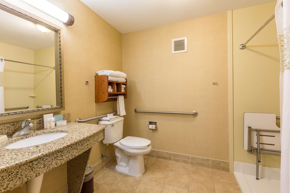 Hampton Inn Sidney 16/41