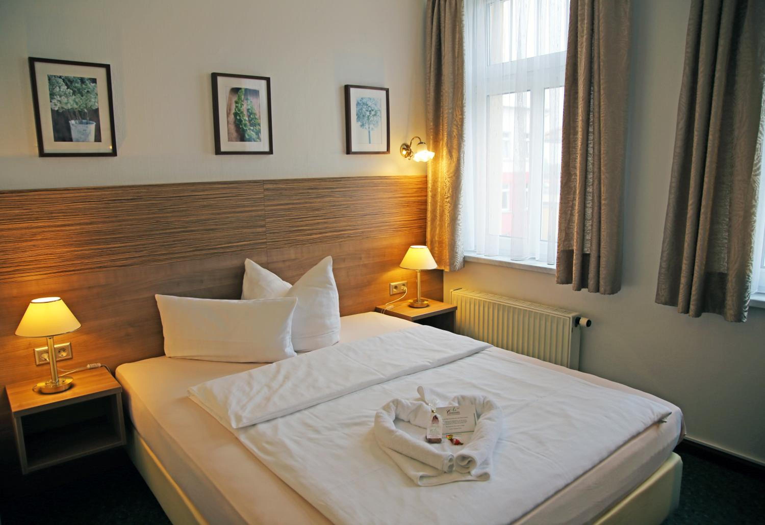 Economy, Double Bed