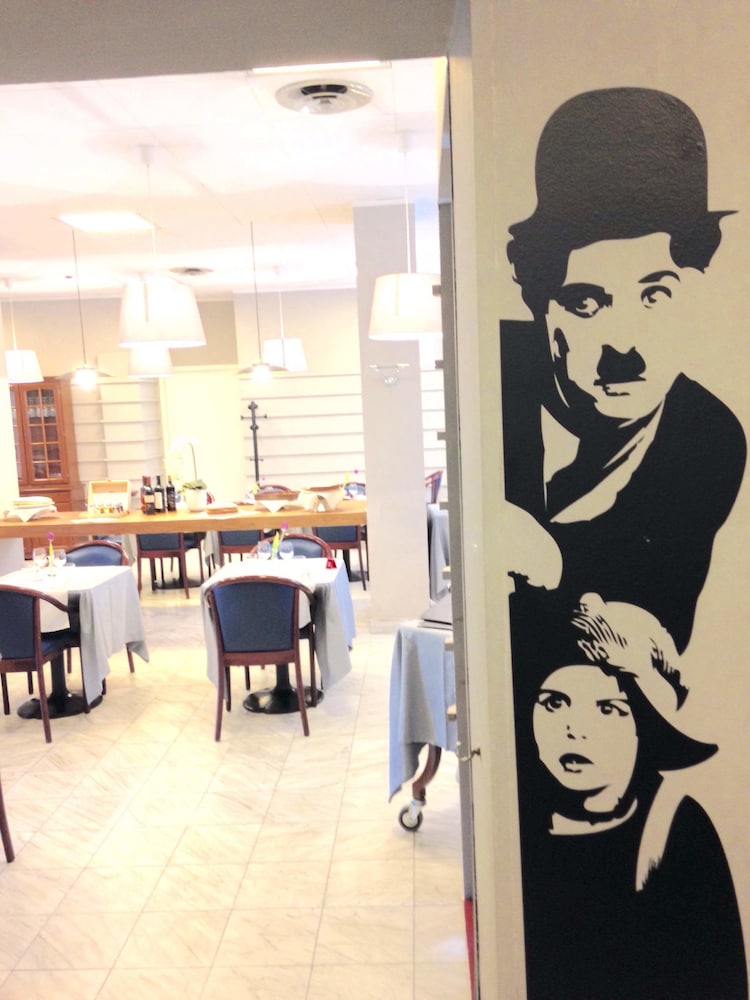 restaurant-cafeteria