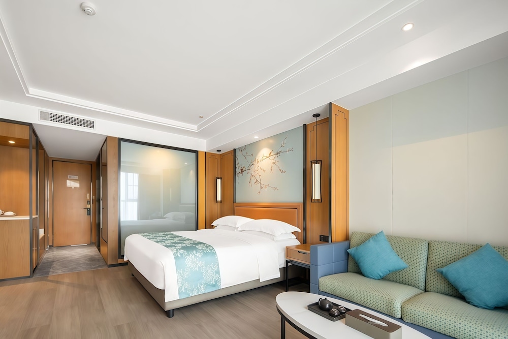 Room, King Bed