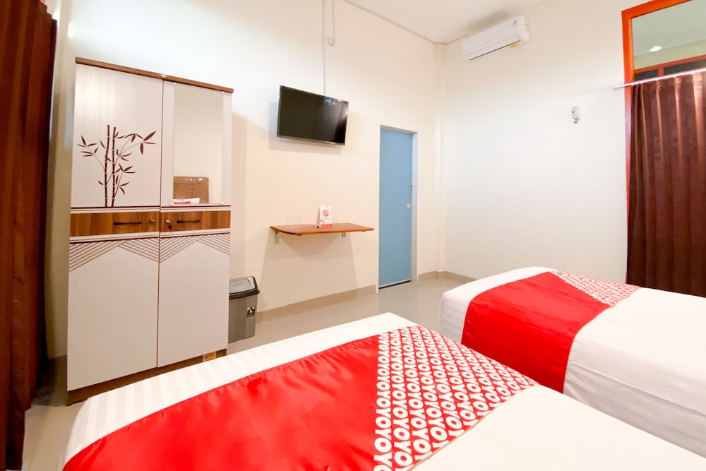 Super OYO Capital O 3092 Falah Residence Syariah 13/24