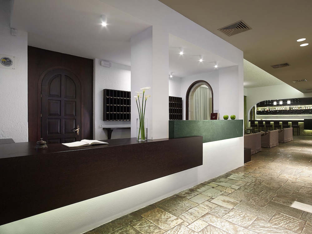 Albatros Spa and Resort Hotel 13/56