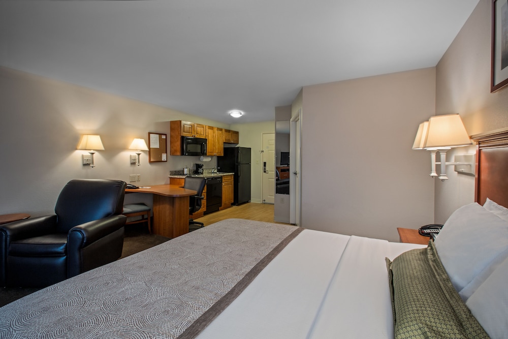 Candlewood Suites Perrysburg 19/53
