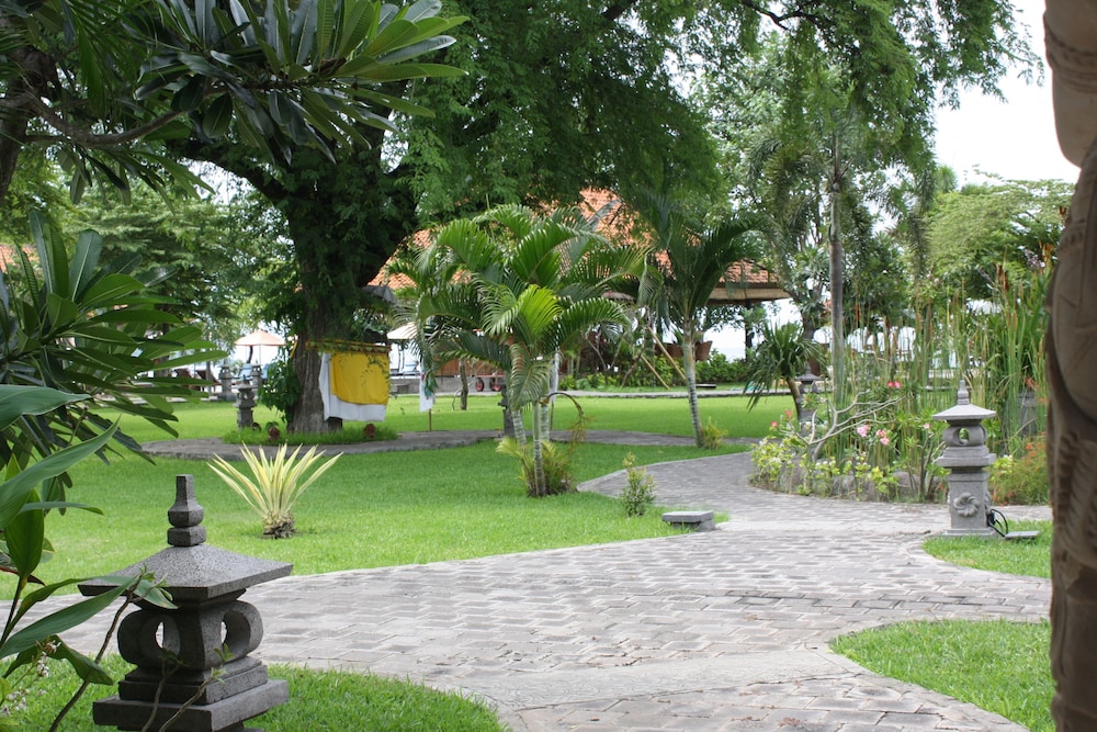 Adi Assri Beach Resort 58/71