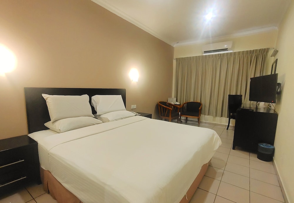 Megah D Aru Hotel Tanjung Aru Kota Kinabalu 16/50