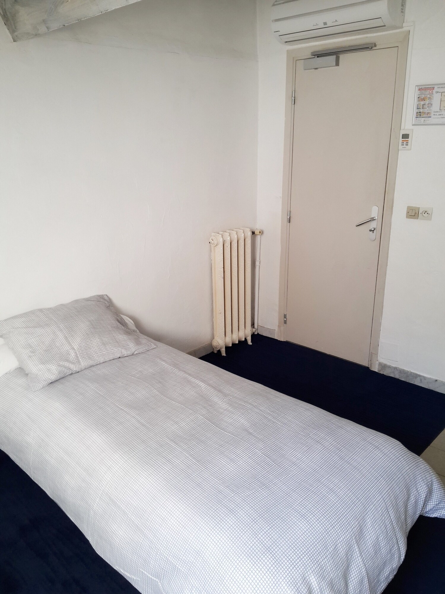 ECONOMY, TRIPLE, 3 BEDS