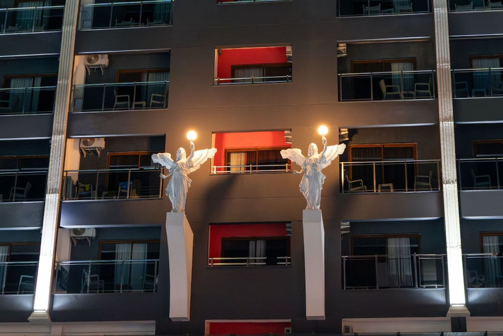 Casa Fora Beach Resort 4/67