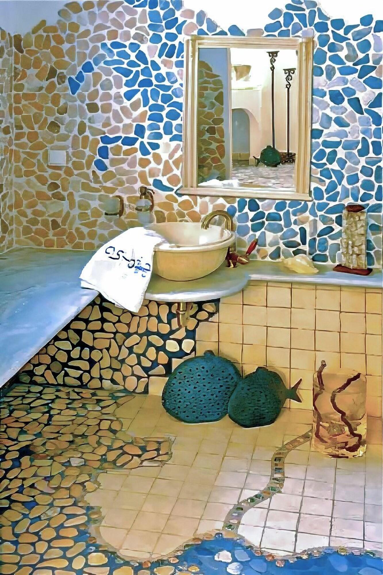 جناح تنفيذي بإطلالة على البحر بجاكوزي