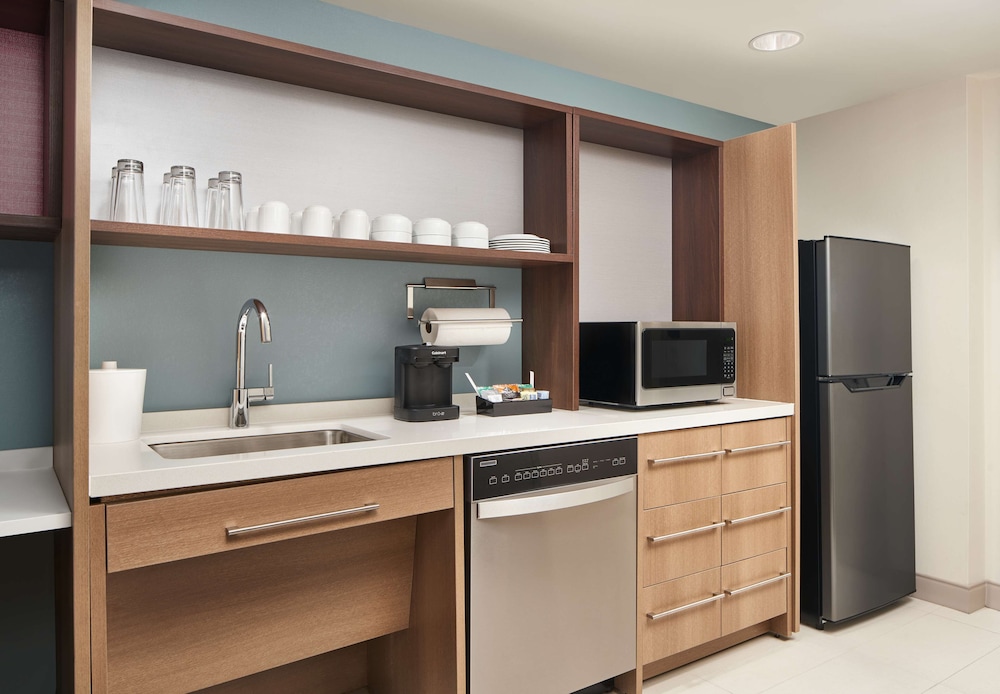 Home2 Suites by Hilton Palm Bay Melbourne I 95 12/40