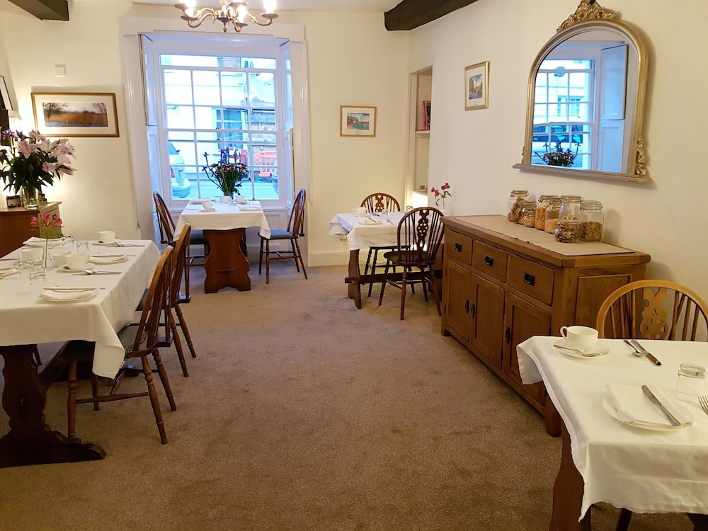 Ty Helyg Guest House 37/50