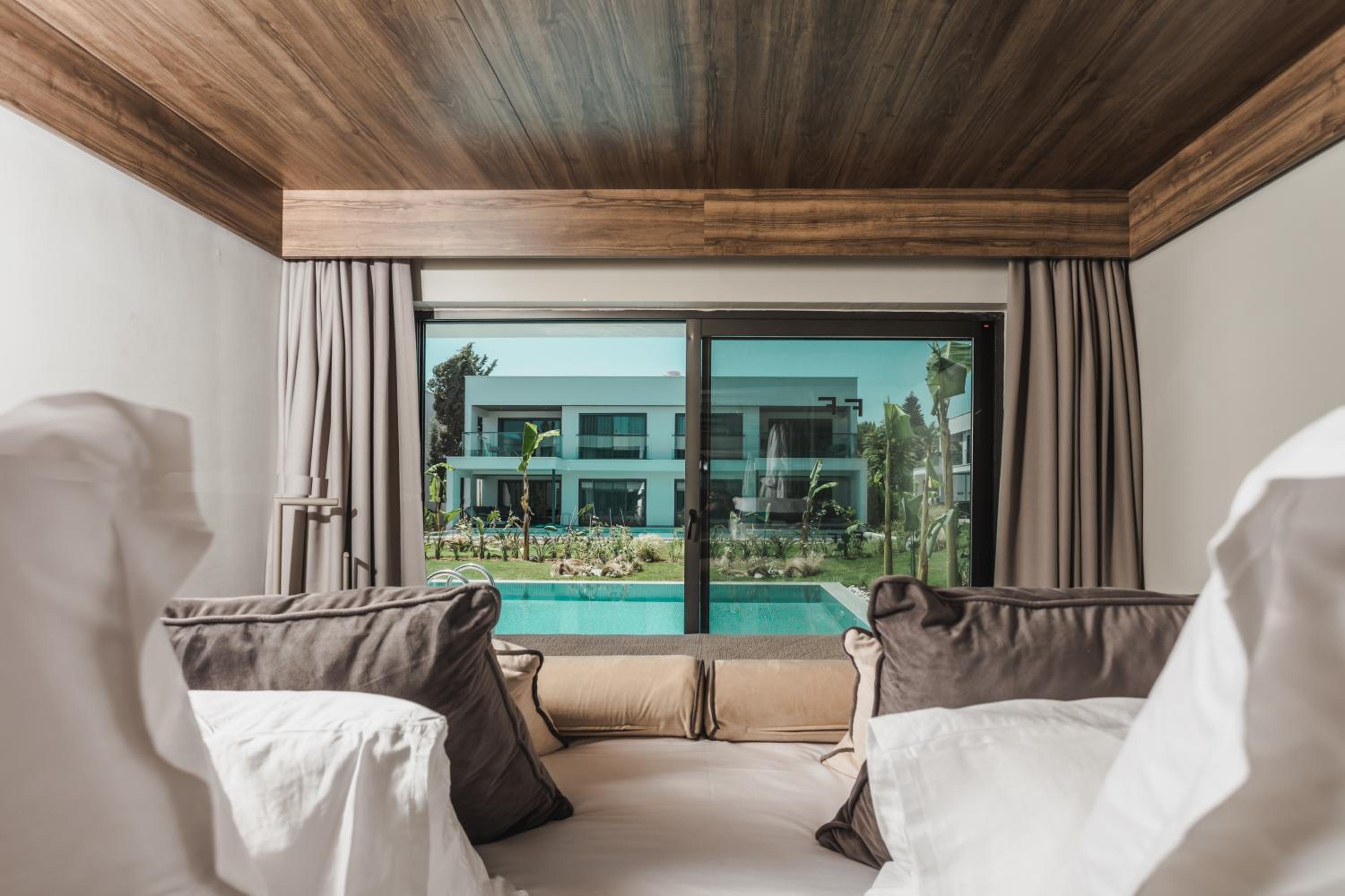 Swim Up, Family Suite, Land View، Hotel Paloma Finesse Side 2/7