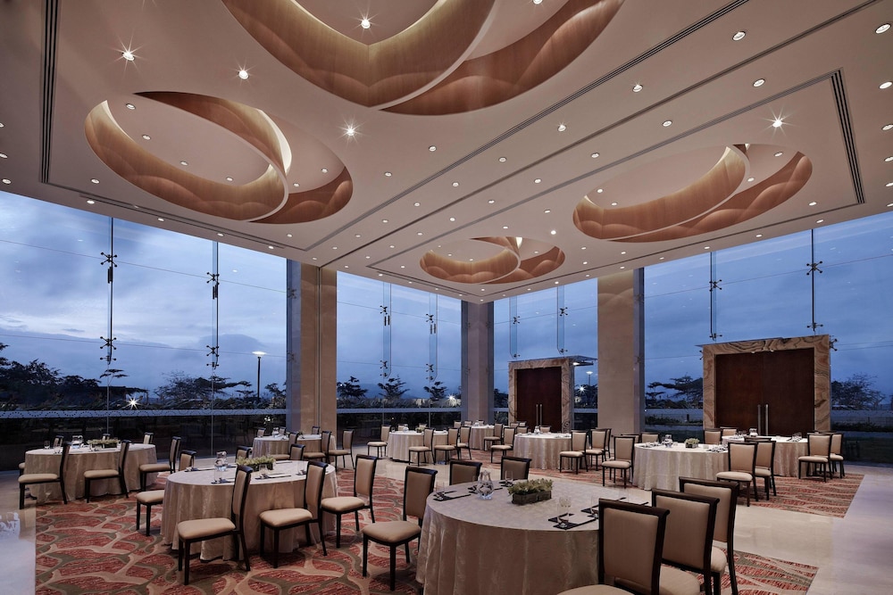 Courtyard By Marriott Pune Chakan 25/32