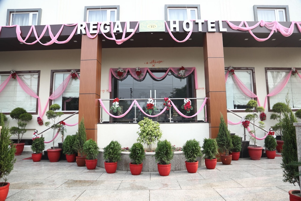 Regal Hotel And Restaurant 3/39