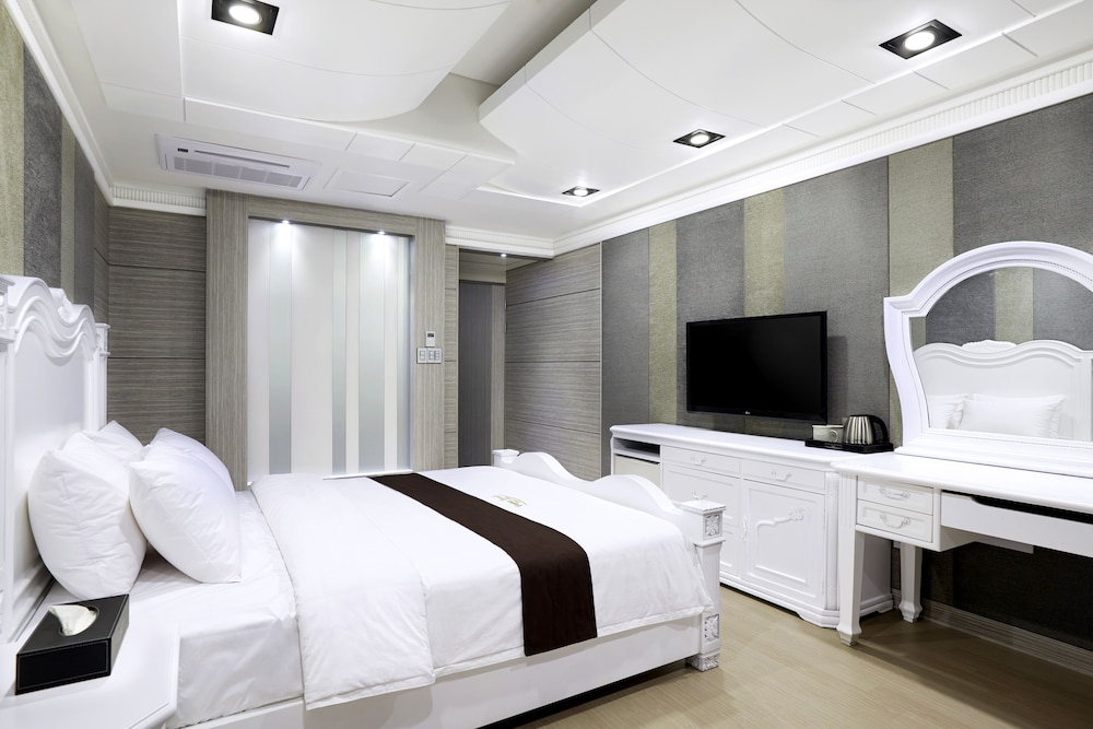 LUXURY, DOUBLE BED, TERRACE