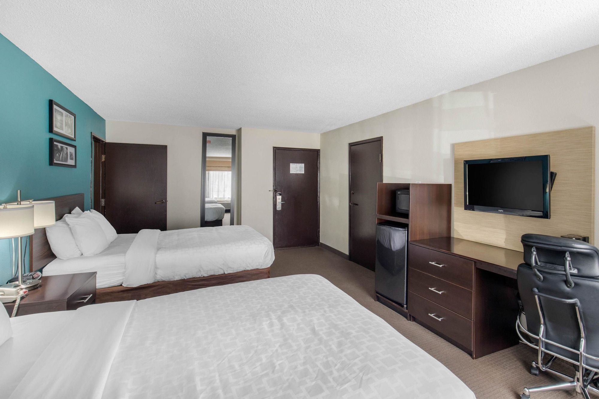 ROOM, 2 QUEEN BEDS, ACCESSIBLE