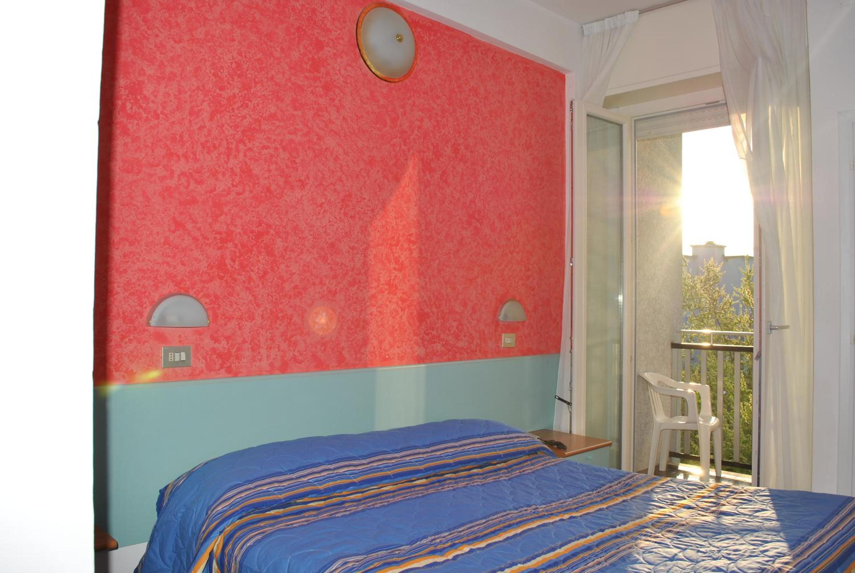 Room, Single