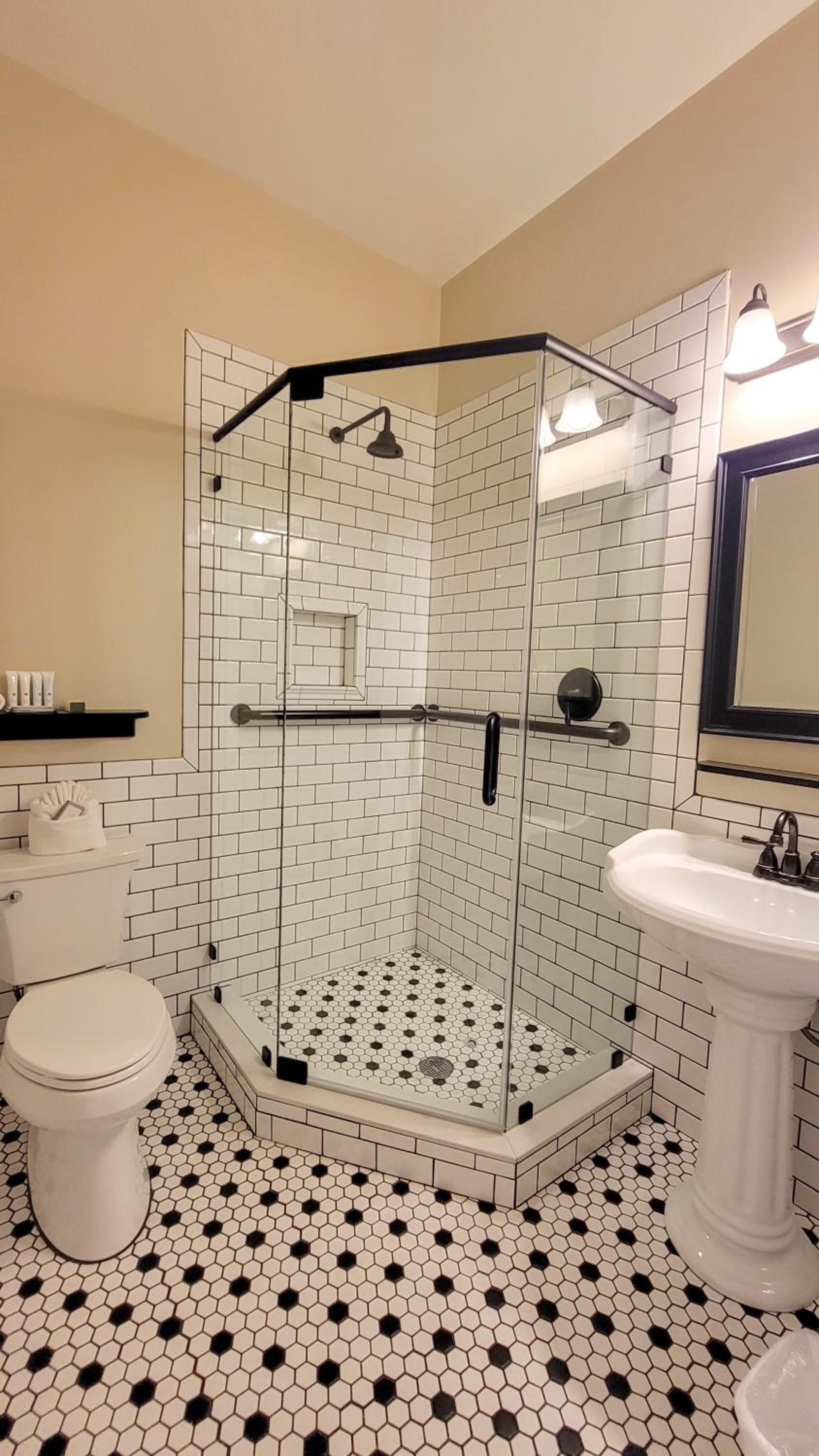 Deluxe, King Bed, Guest House