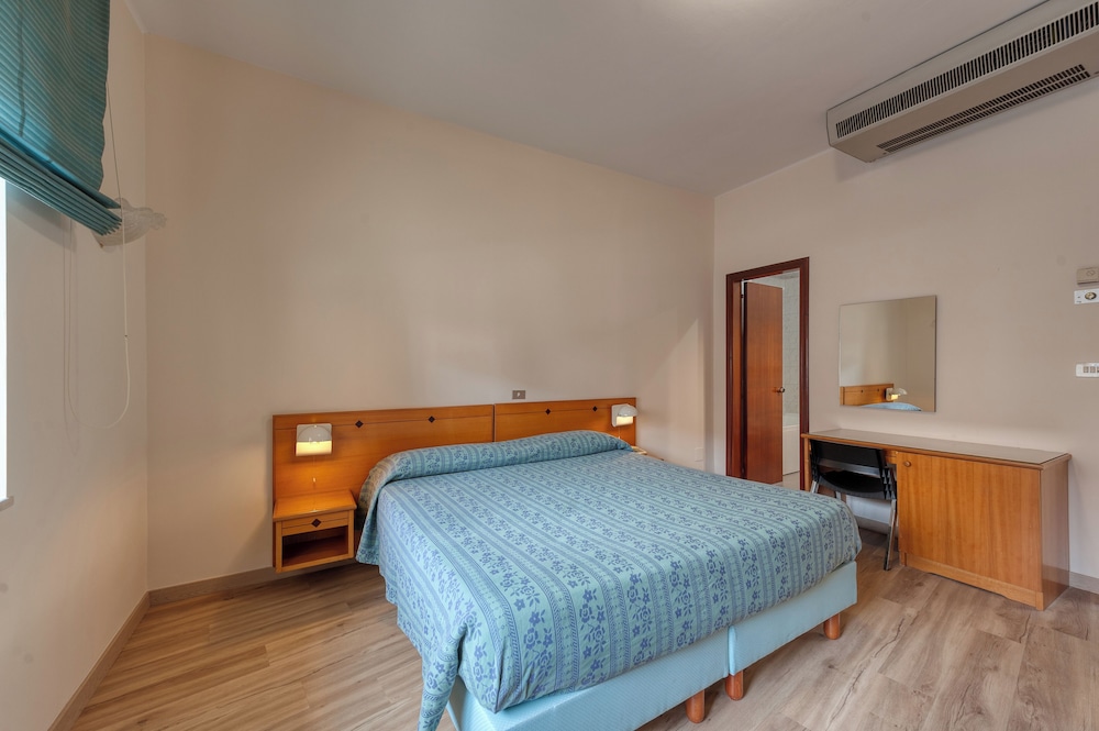 Hotel Barsotti 8/45
