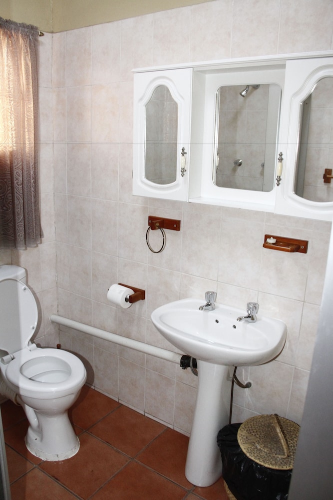 Kalahari Guest House 46/50