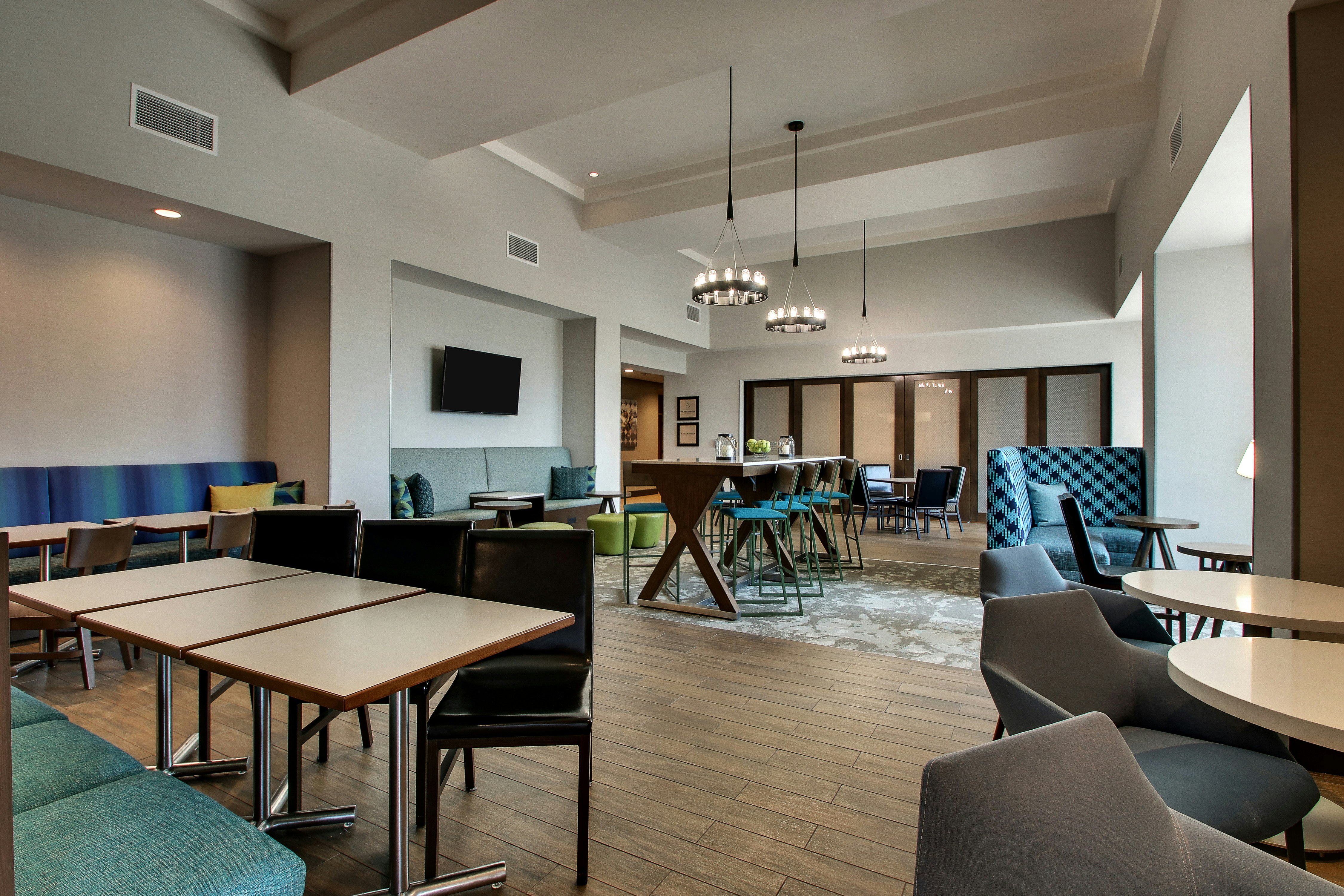 Hampton Inn And Suites Southport 38/56