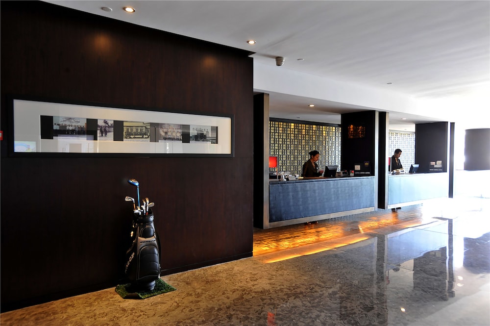 Baiyun Lakeside Hotel 6/50