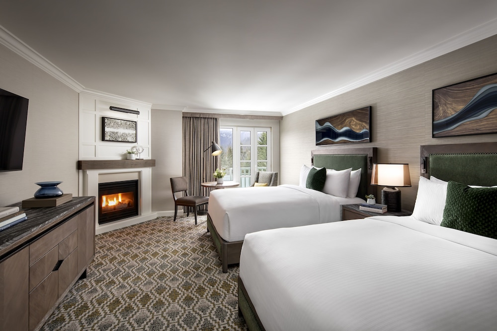 Fairmont Gold, 2 Queen Beds