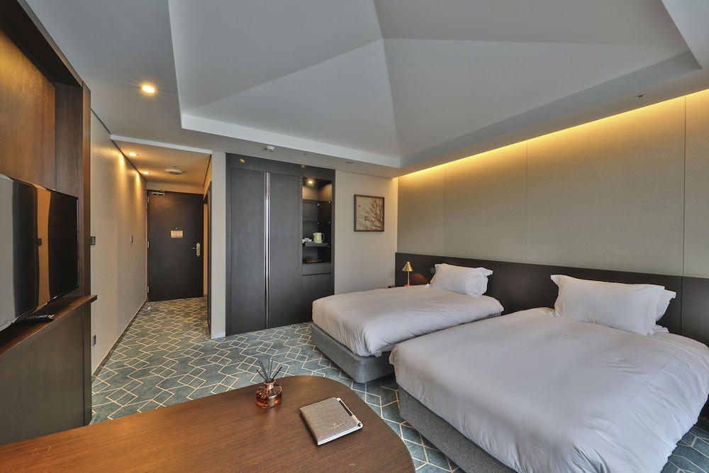 Camphortree Hotel And Resort 9/60