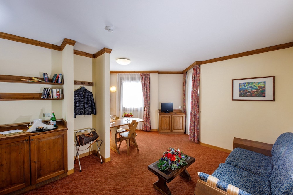 Hotel Alaska Cortina 42/60