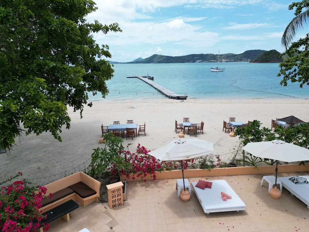 Cruiser Island Resort by Swiss-Belhotel 88/95