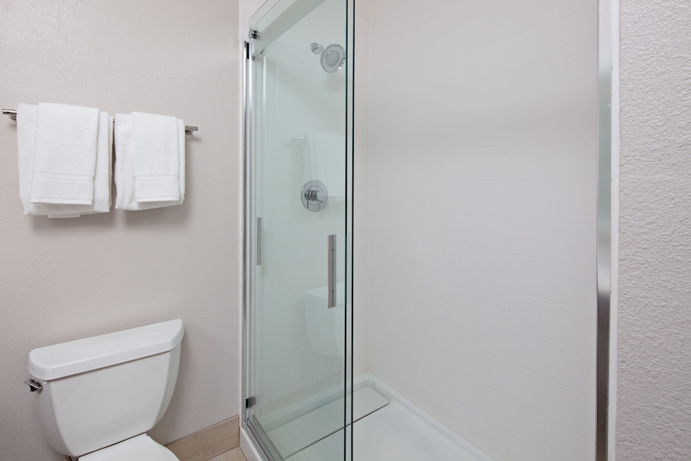 Holiday Inn Express Hotel and Suites Rancho Mirage - Palm Spgs Area 24/61