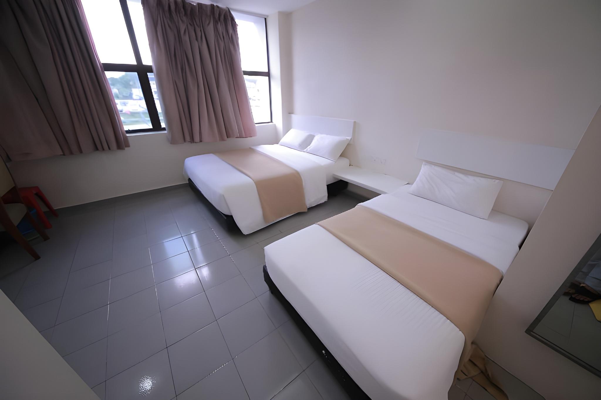 EXECUTIVE, SUITE