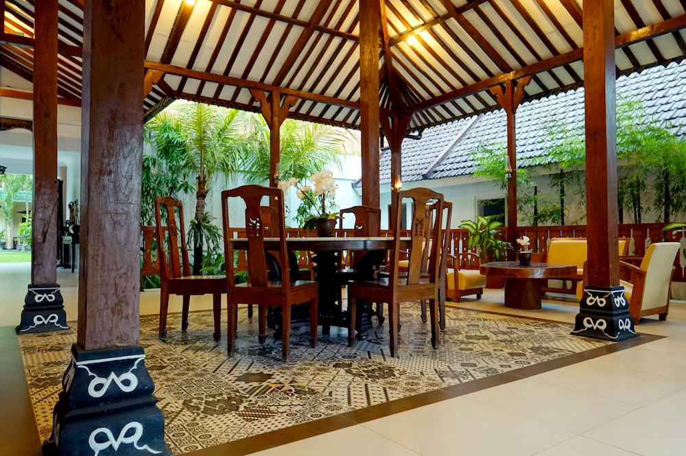 Diana Hotel Jogja 33/43