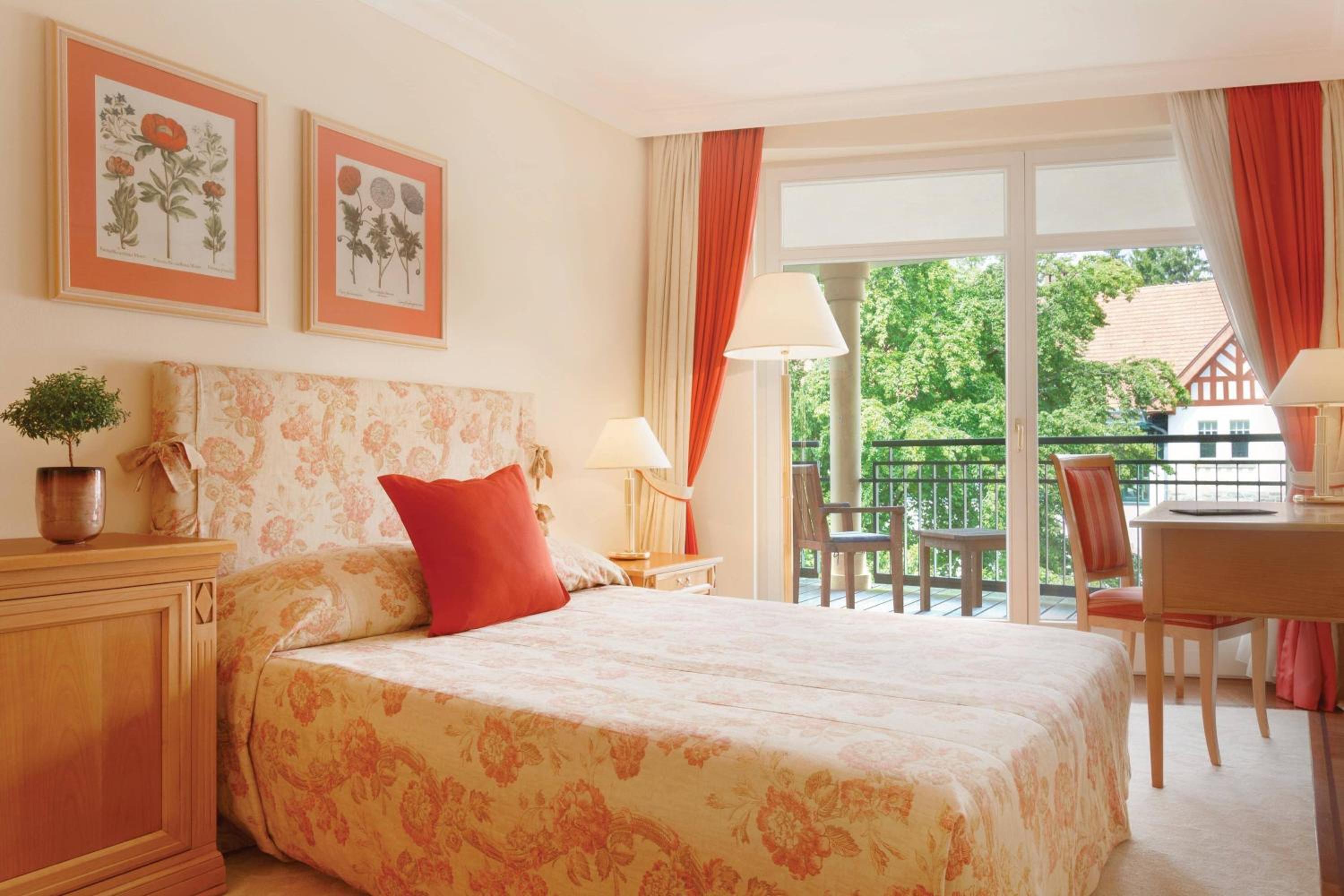 Guest Room, Classic, Single, King Bed, Queen Bed