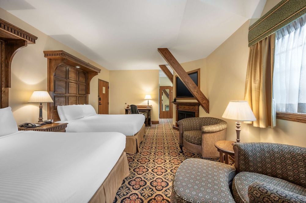 Standard, 2 Queen Beds, Accessible