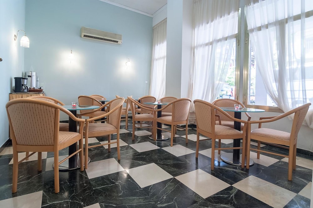 Ares Athens Hotel 46/52