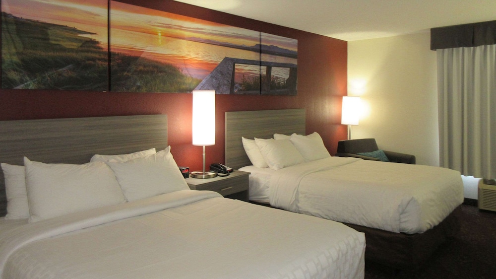 Clarion Pointe Evansville North 4/35