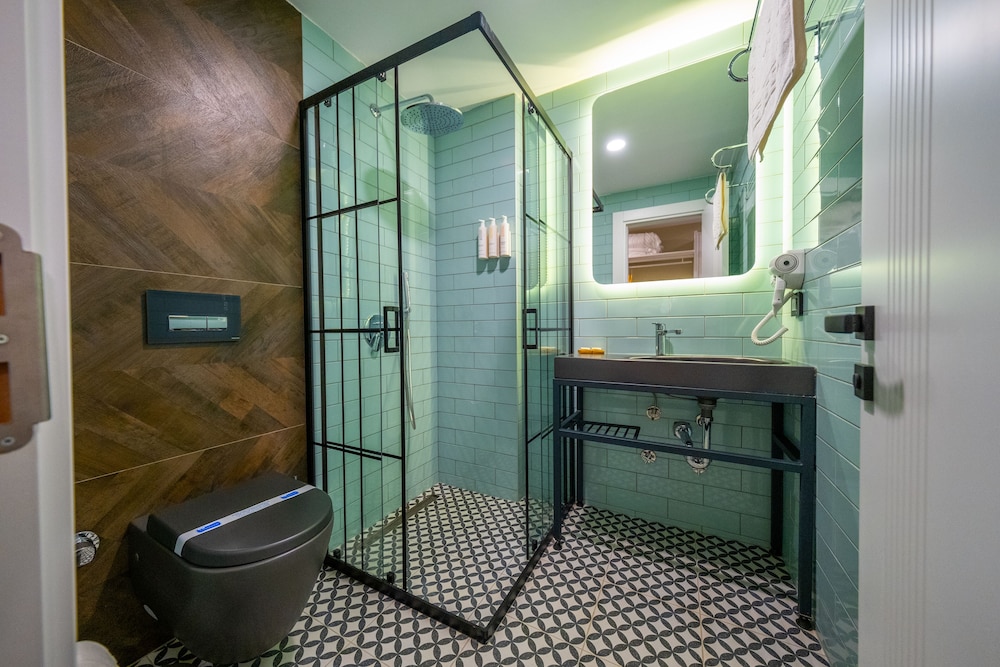 Kuca Otel Urla 43/47