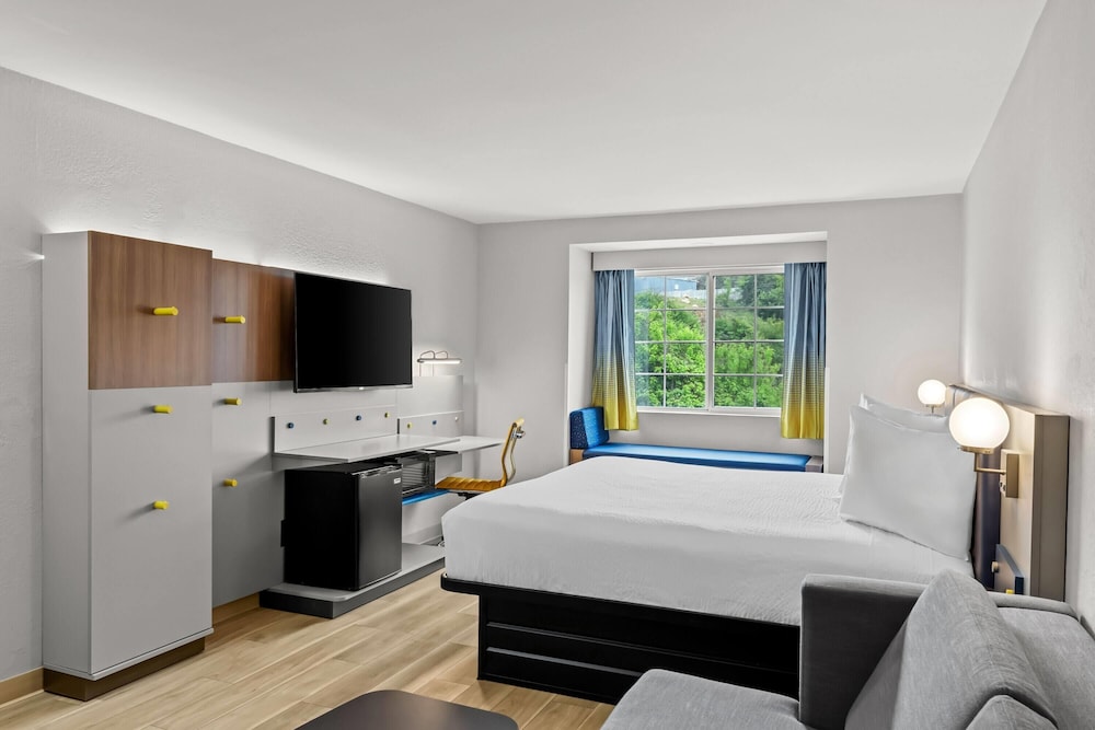 Microtel Inn & Suites by Wyndham Norcross 21/50