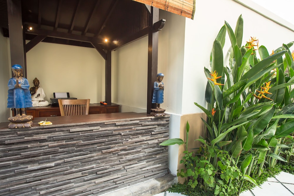 Solo Villas And Retreat 10/74