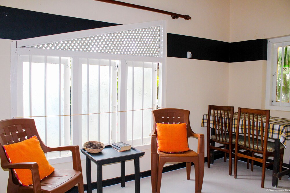 Anne's Maisonnette 24/50