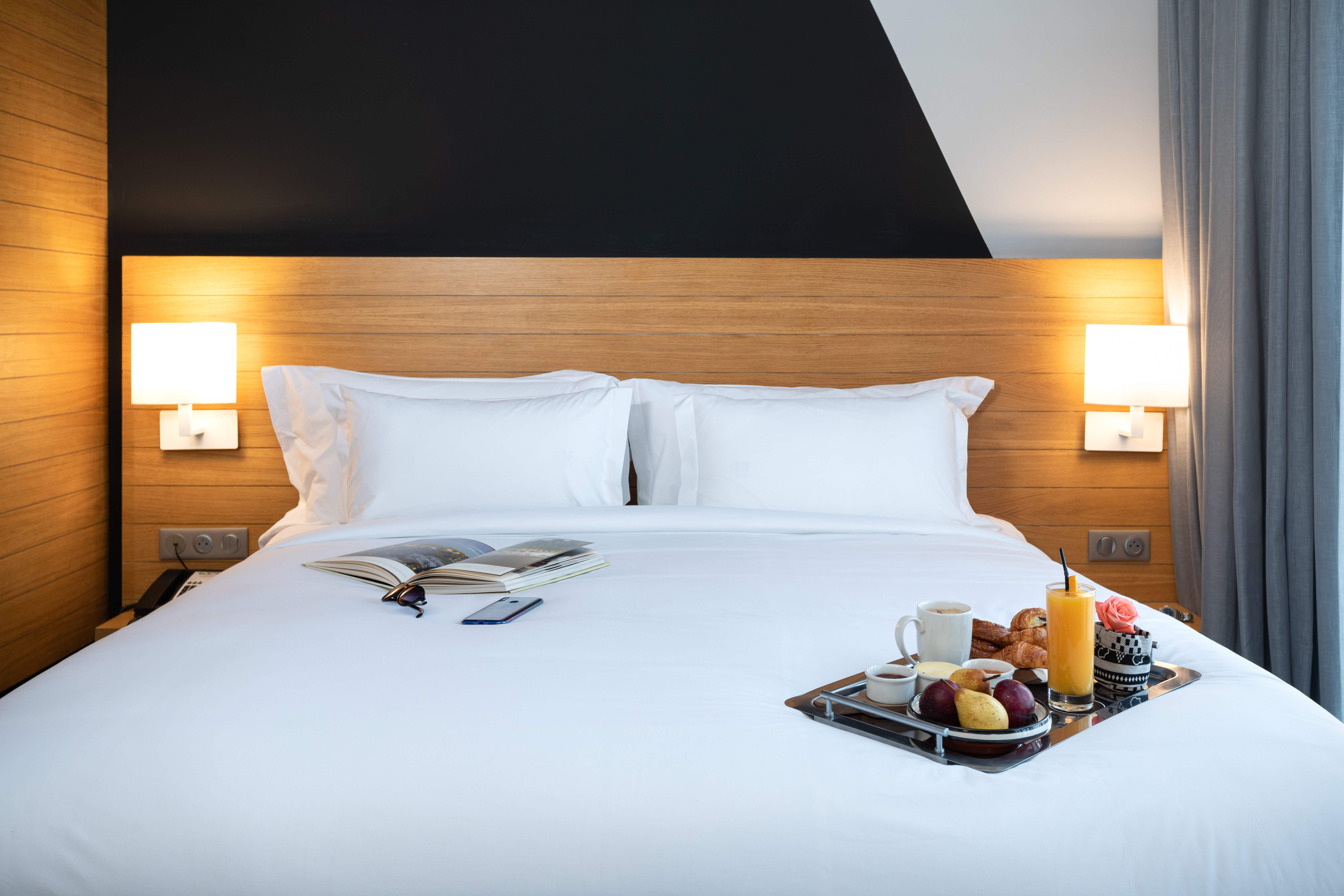 SUPERIOR ROOM