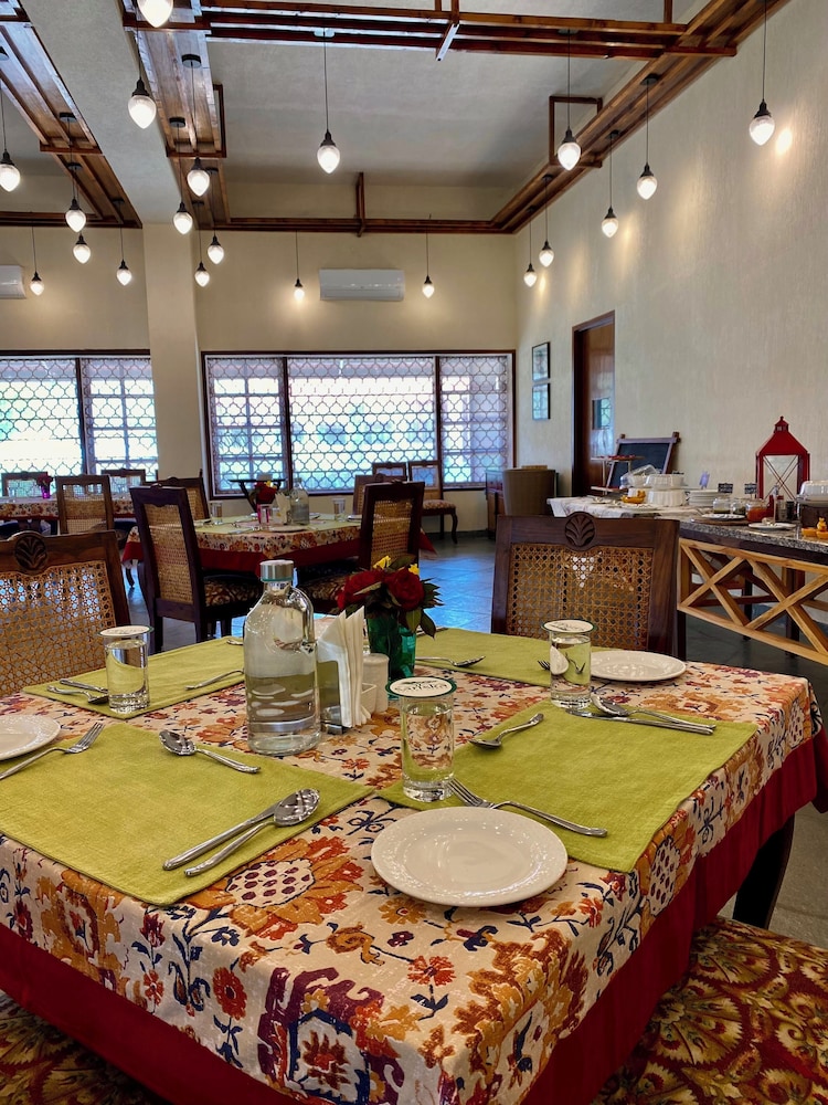 Sariska Safari Lodge 21/30