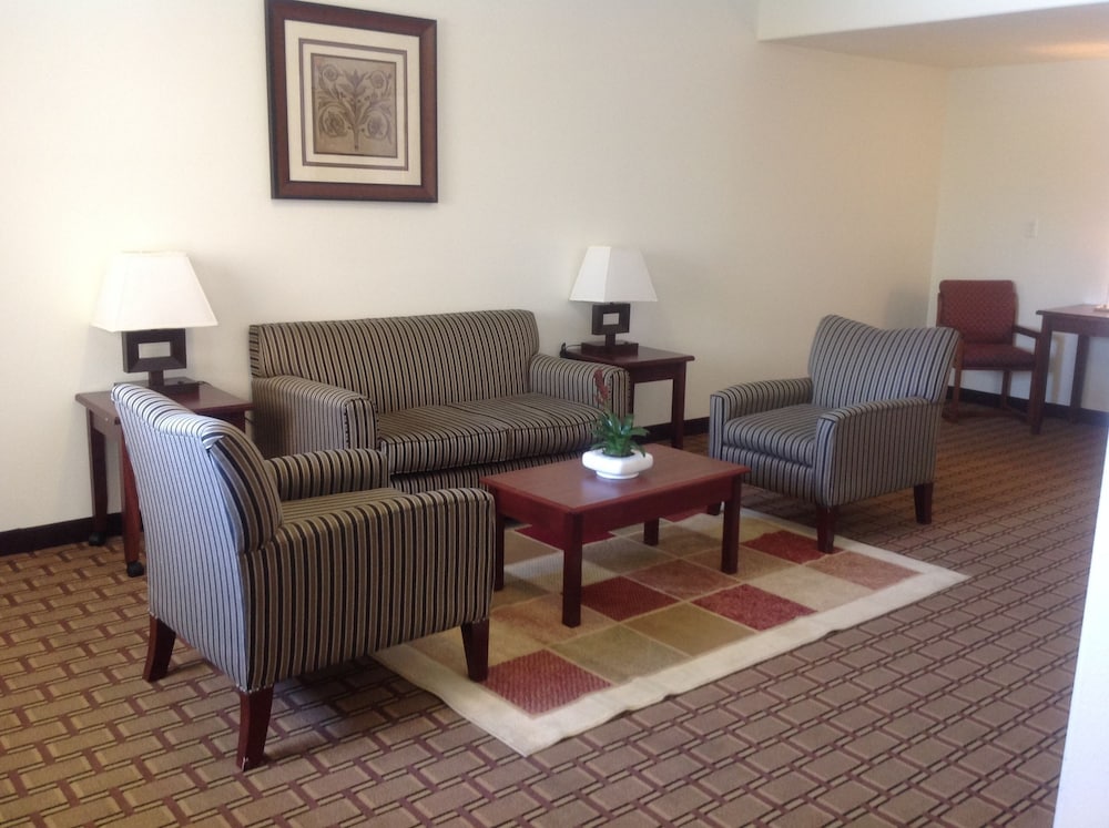 America Inn Suites 28/45