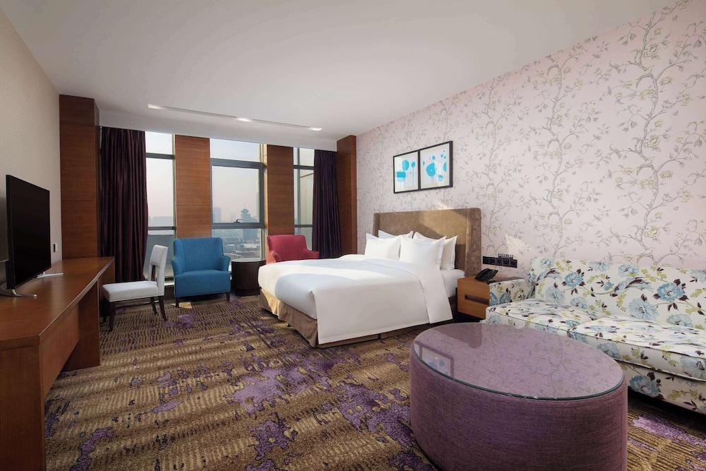 Days Hotel by Wyndham Jilin Railway Station 7/16