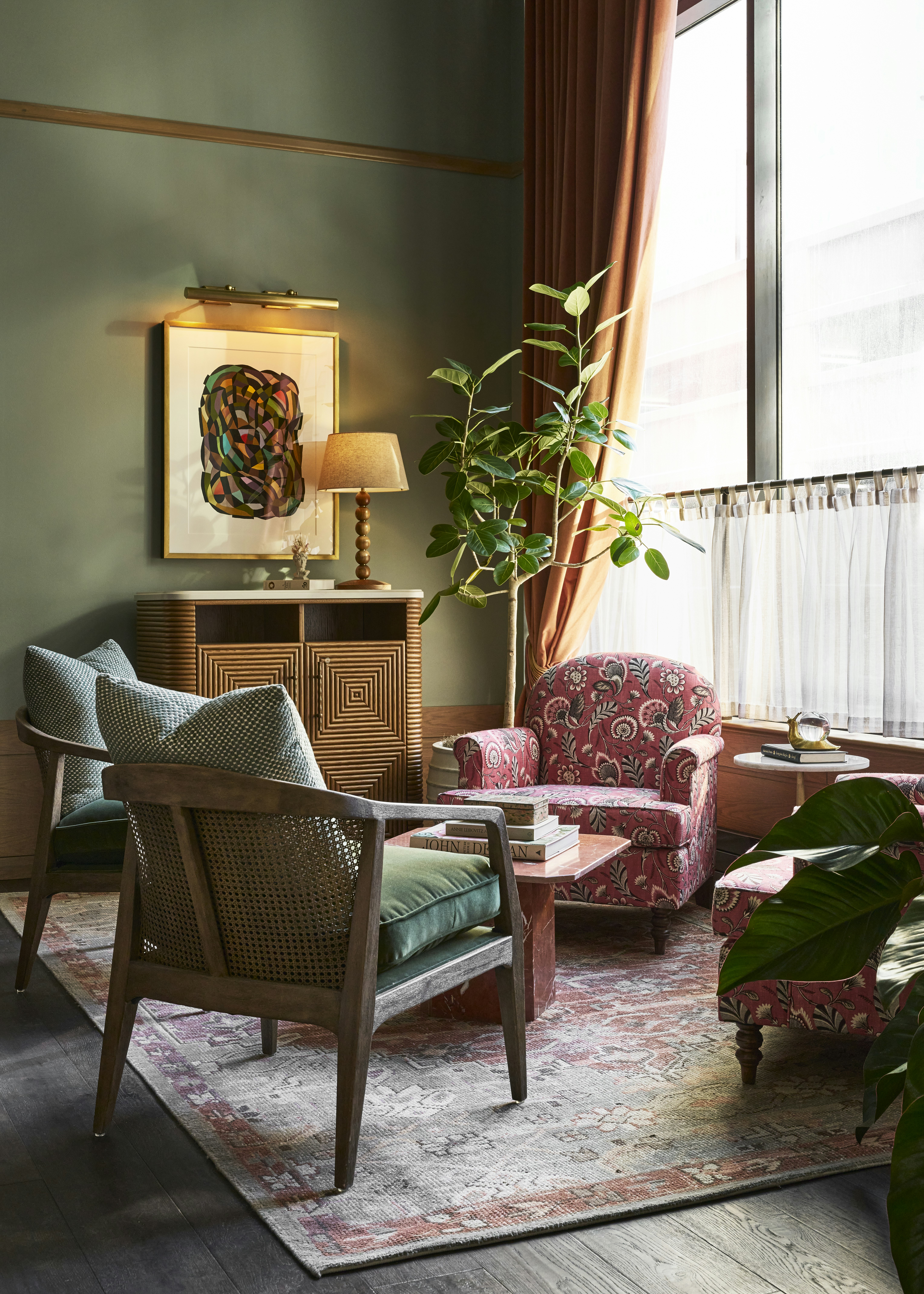 Fidelity Hotel 32/50