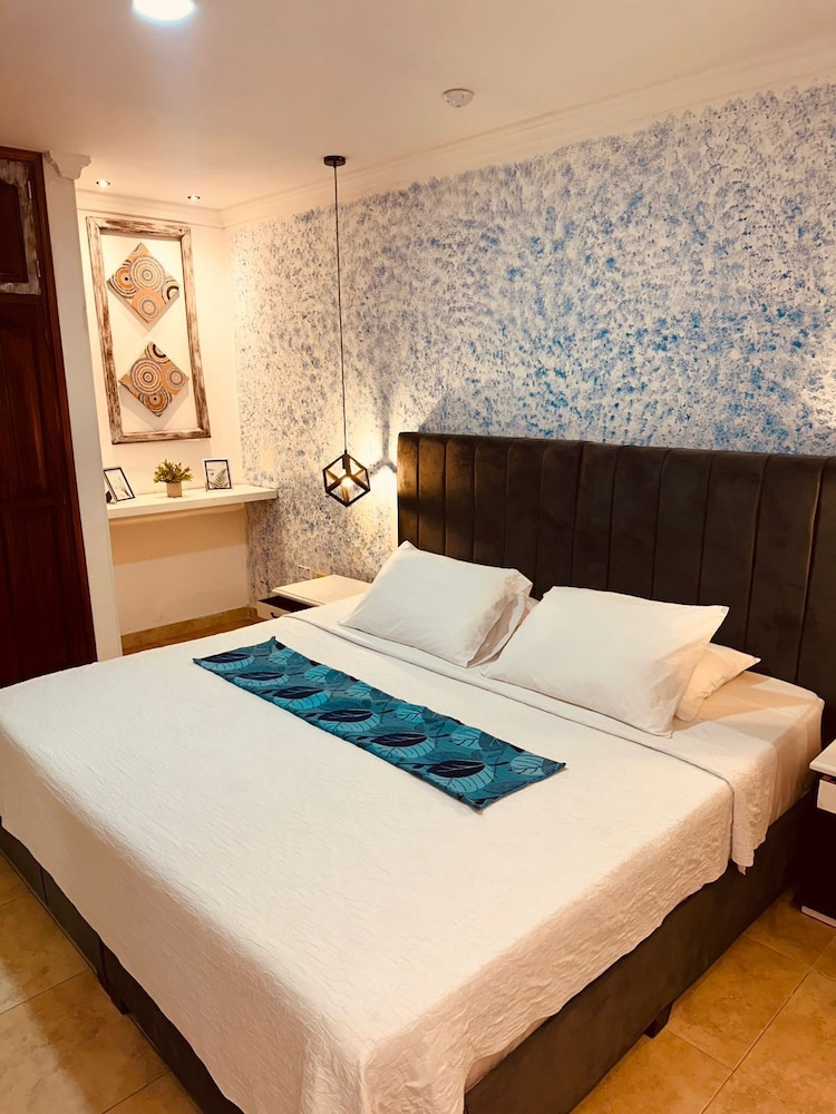 SUPERIOR, DOUBLE BED
