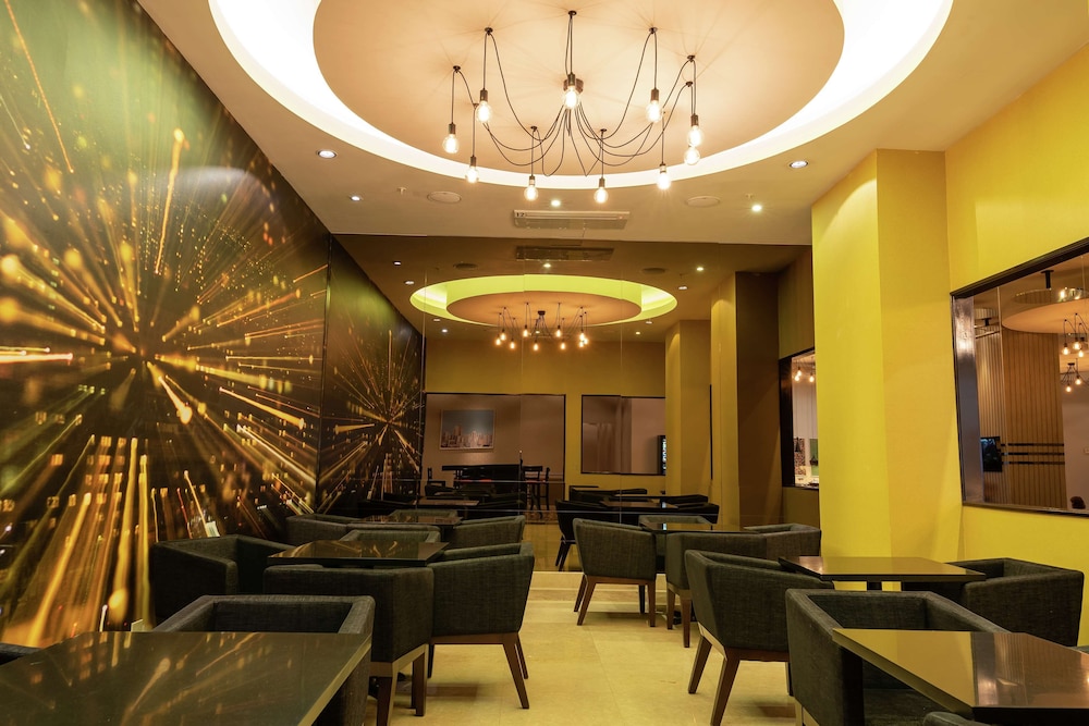 The District Hotel Panama 43/47