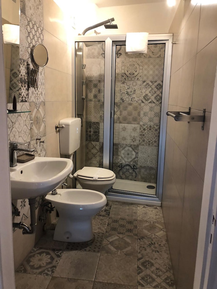 Elios Rooms 52/52