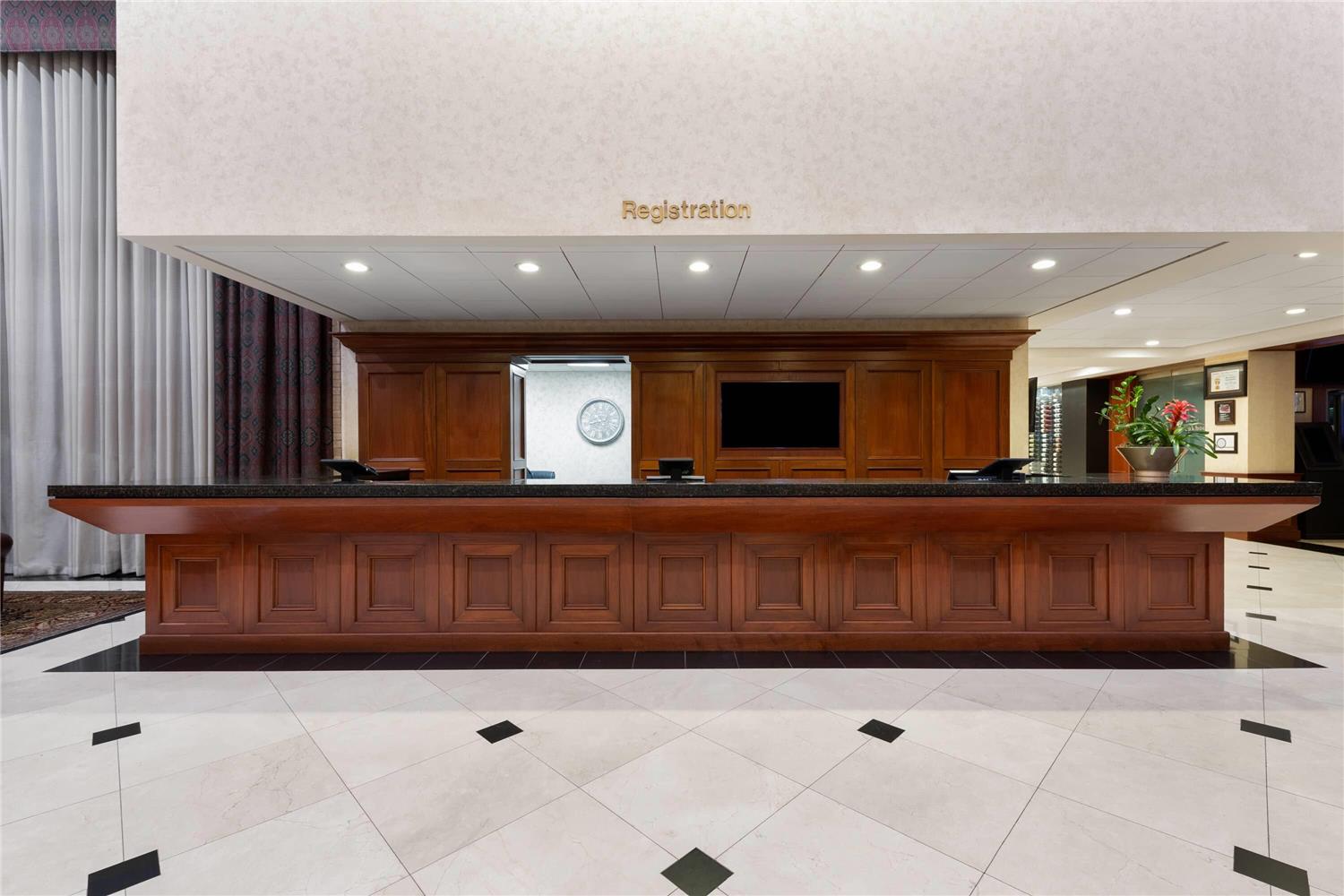 Wyndham Riverfront Little Rock 5/60