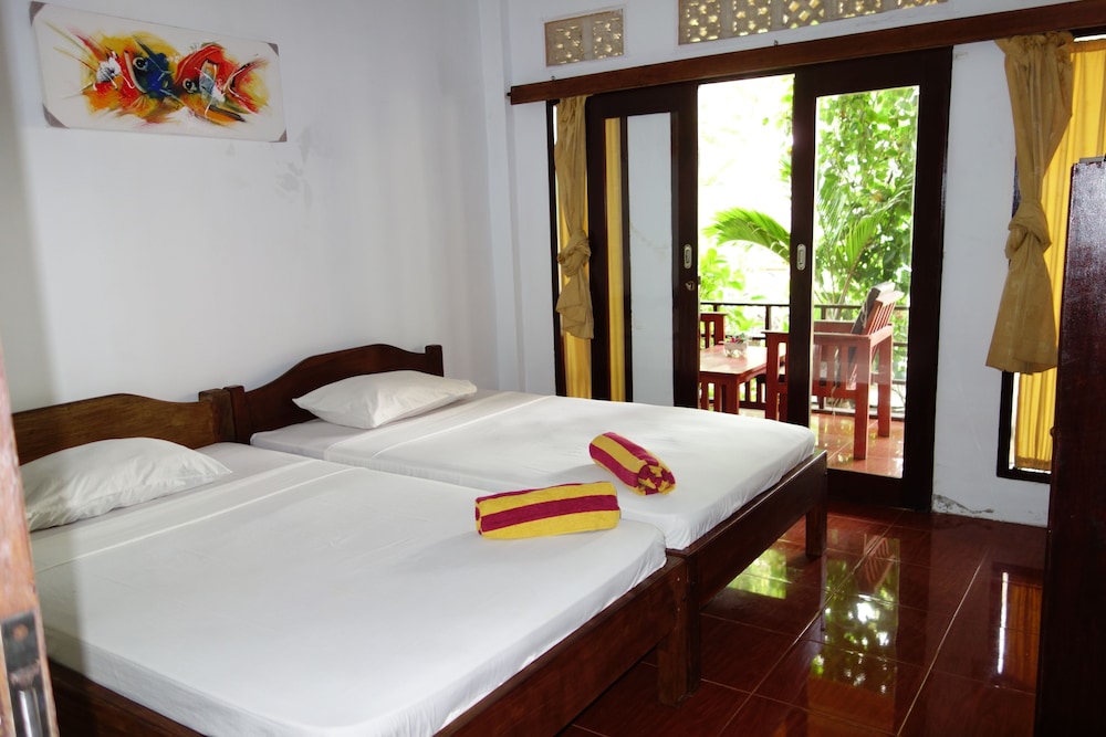 Banana Leaf Bungalows 9/23